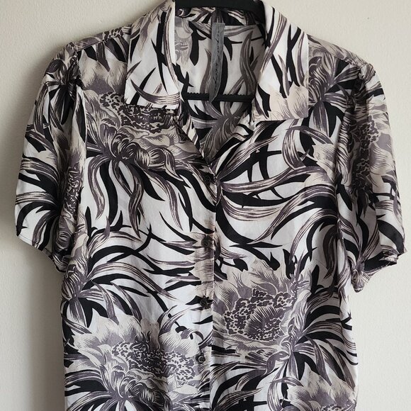 RAQUEL ALLEGRA SILVER FLOWERS CAMP SHIRT  SZ S - Picture 1 of 4